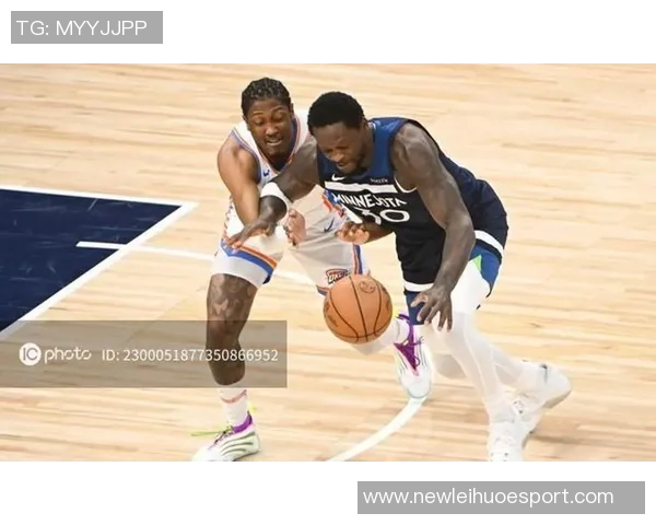 森林狼末节发力15-0逆转攻势里德与华子接连命中三分球